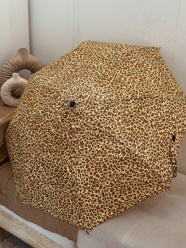 چتر تاشو پلنگی وارداتی (تکعمده)